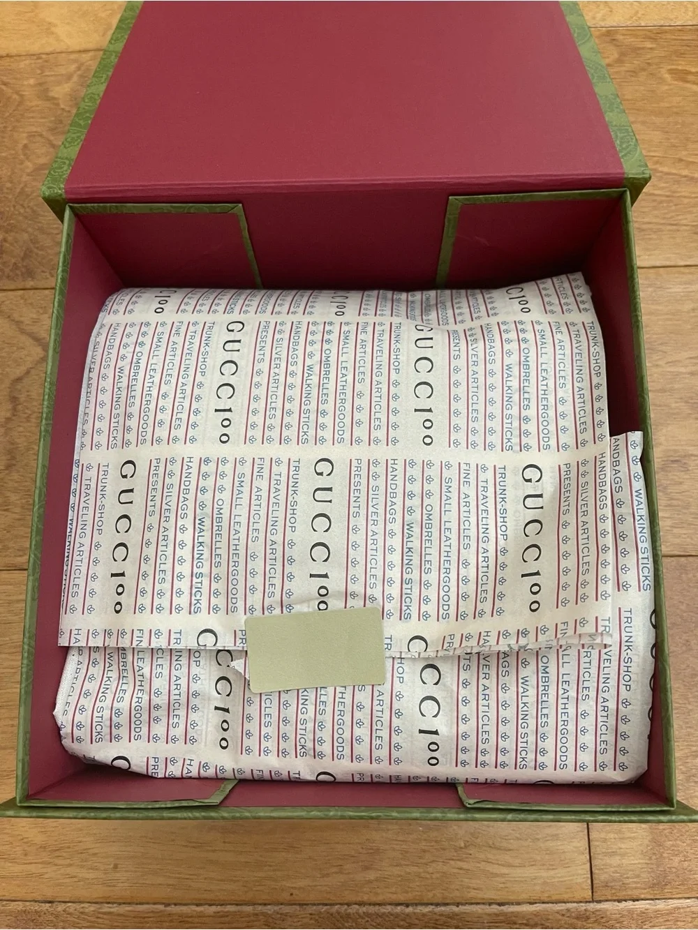 Gucci tote with gift box